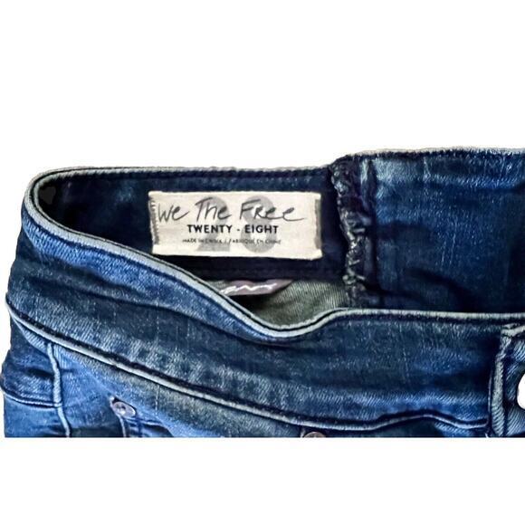 We The Free People Bell Bottom Flare Crvy Jeans Size 28 Dark Wash Raw Hem‎ - Picture 10 of 12